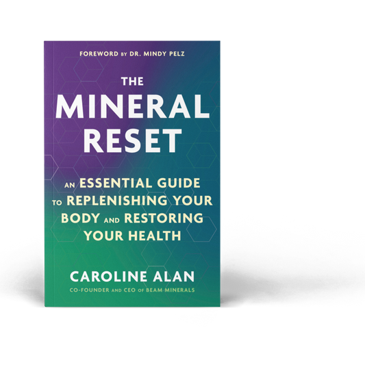 Book cover of 'The Mineral Reset' by Caroline Alan on a white background